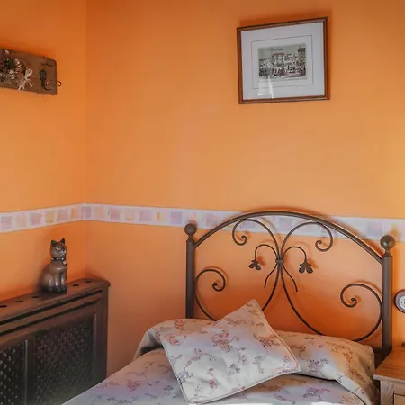 De Casa De Ilustres