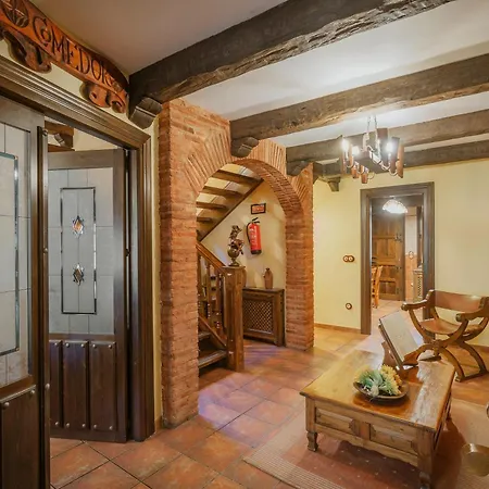 De Casa De Ilustres Uruena