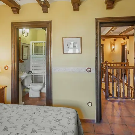 De Casa De Ilustres Kır Evi *